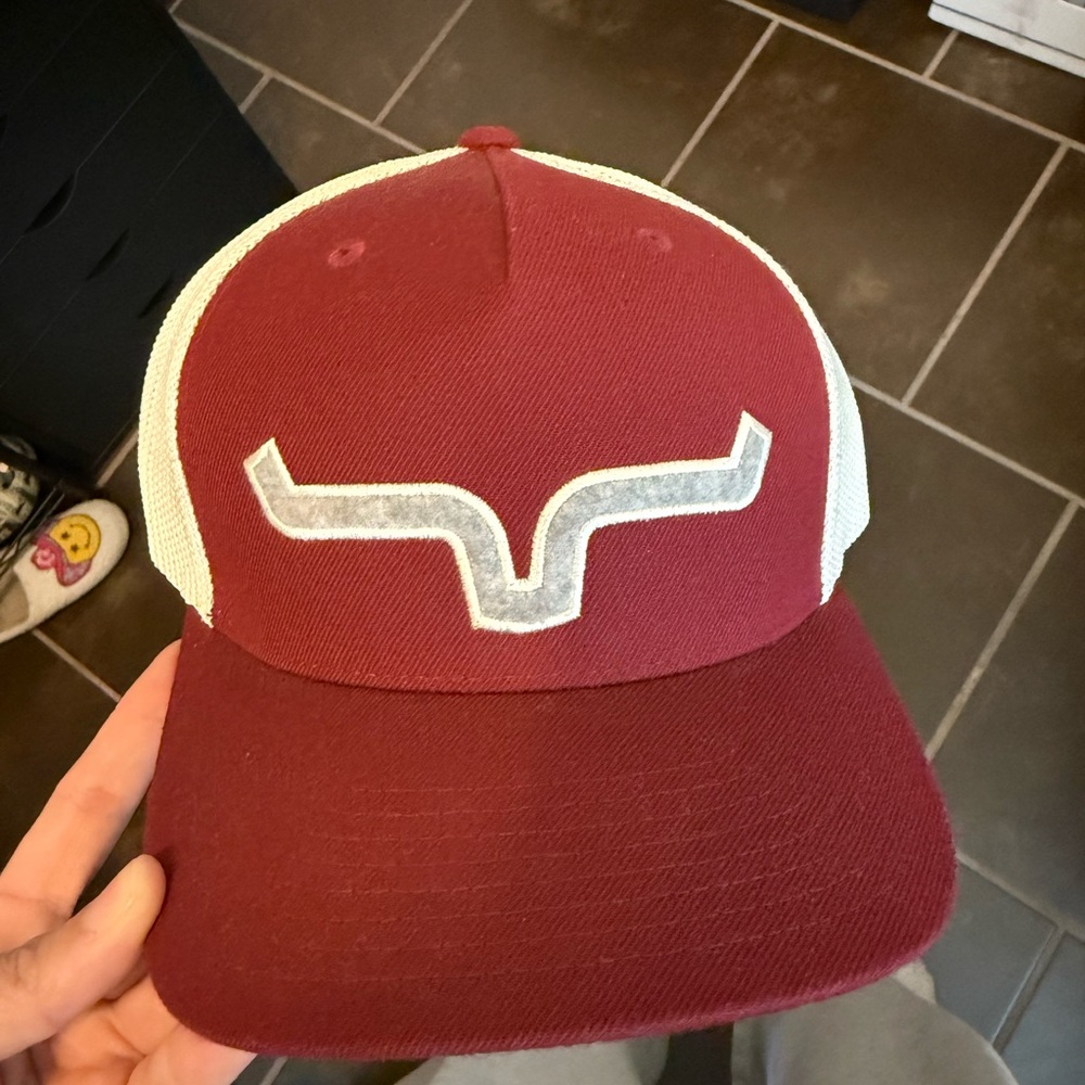 Kimes Ranch Maroon and White Hat